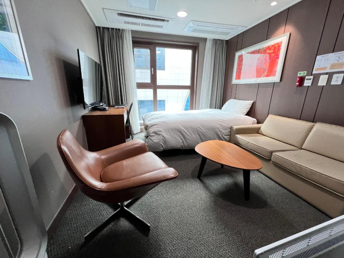 Raonstay In Perla Hotel Jinju Luaran gambar