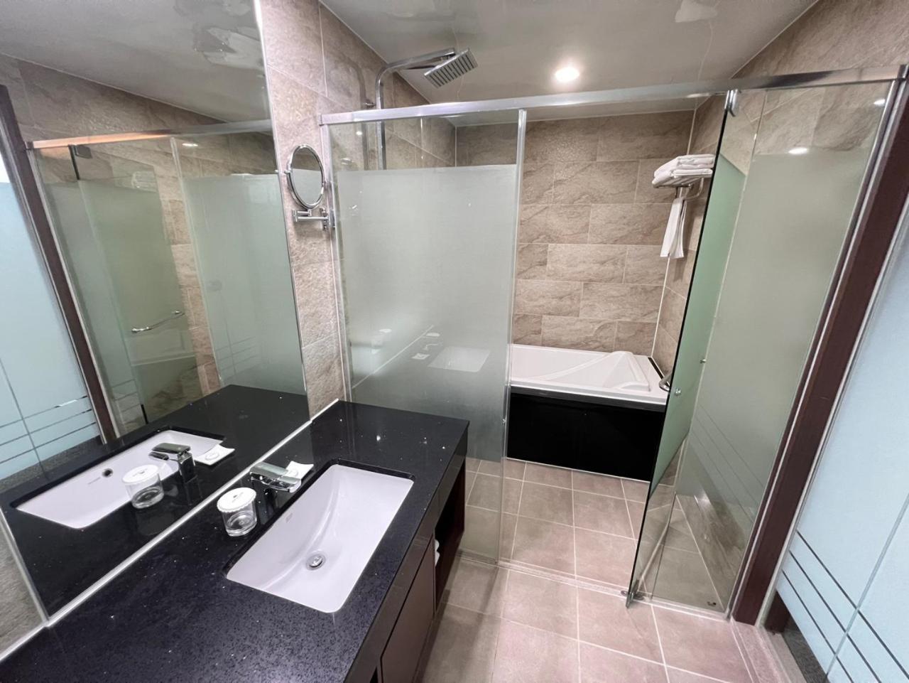 Raonstay In Perla Hotel Jinju Luaran gambar
